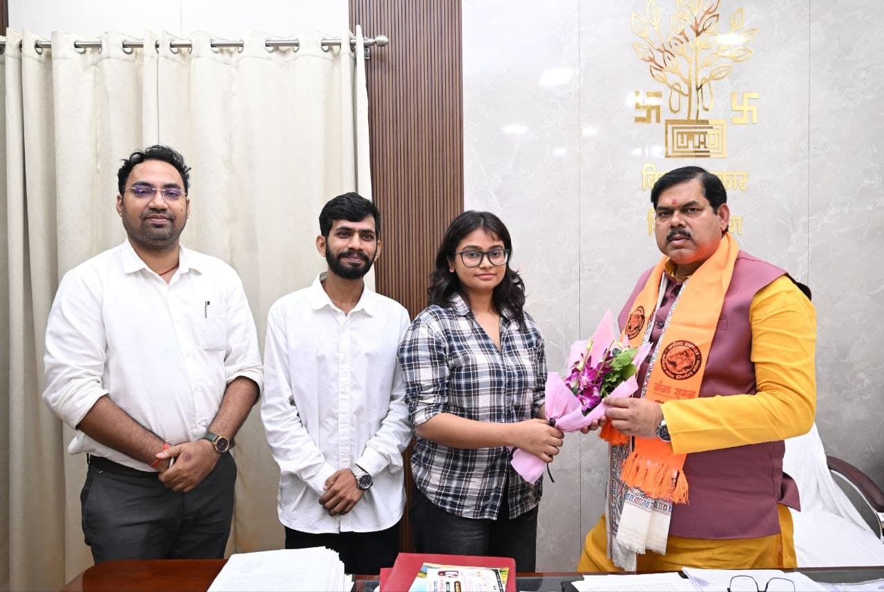 Inviting Hon'ble Education Minister to the Conclave - Bihar Education Conclave